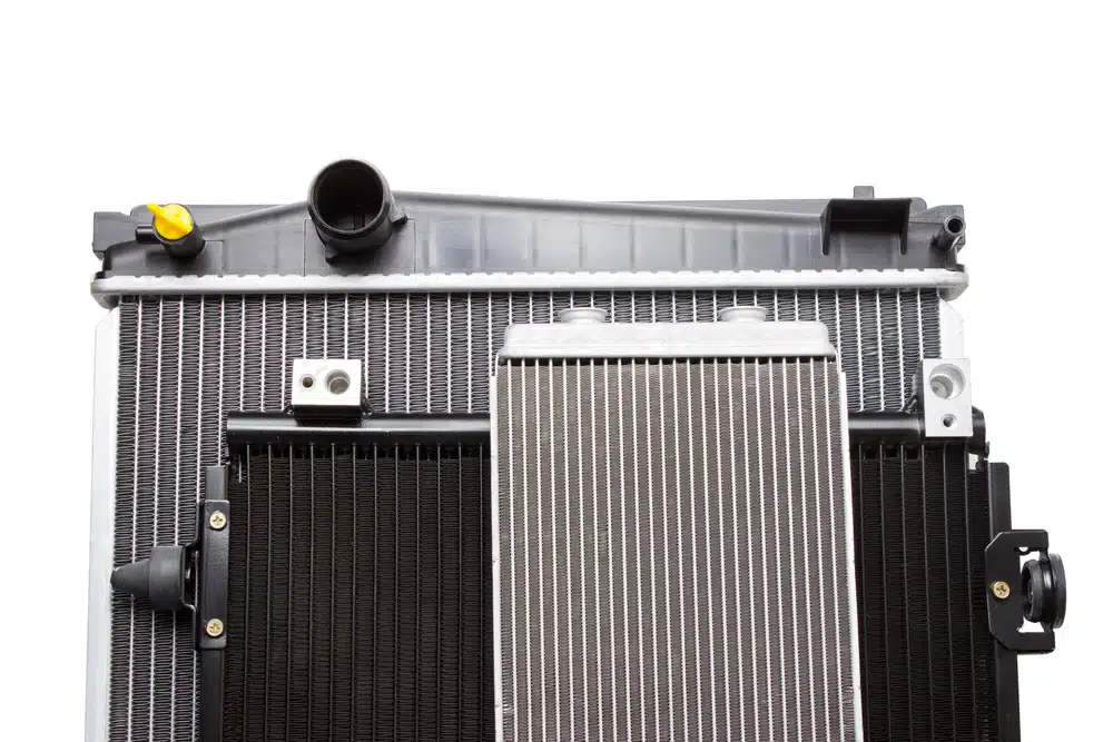 HVAC – thiết bị lạnh: dàn tản nhiệt, điều hòa, tủ lạnh.
